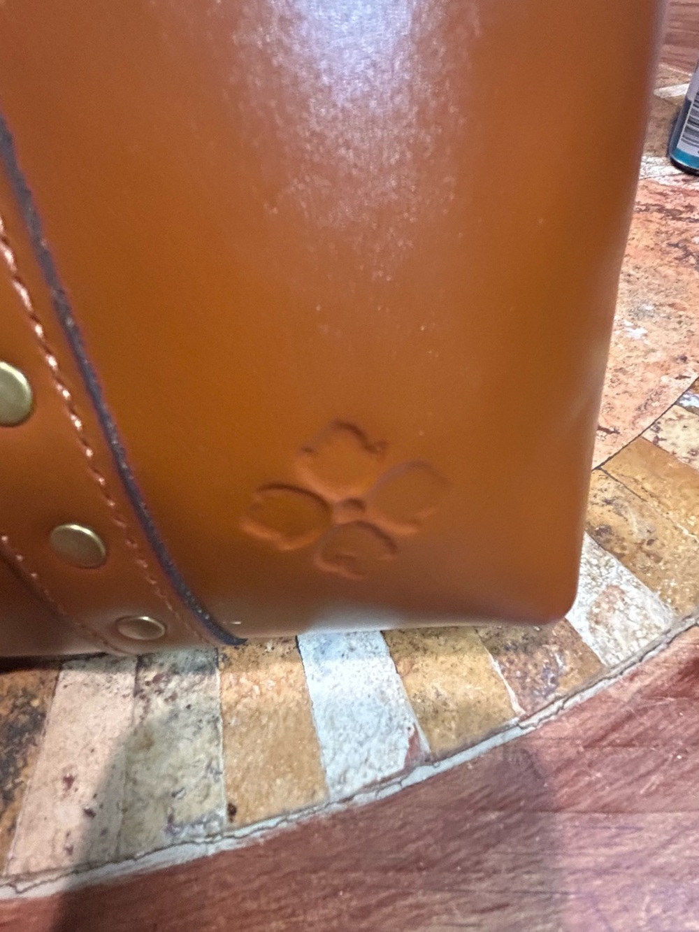 Patricia Nash Amersham
Messenger Bag in Heritage Tan leather New No Tags Learher - Picture 7 of 15